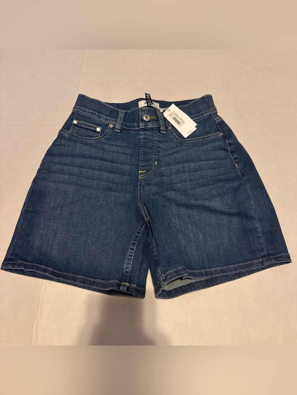 NEW SPANX Denim short 7” Vintage Indigo Pull On Small NWT